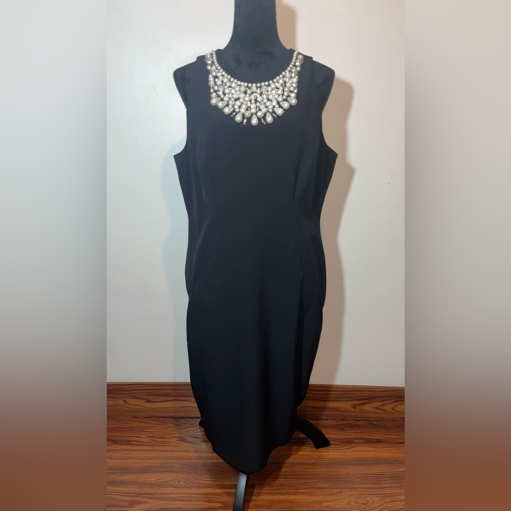 Alfani Prima Sleeveless with Embellished Collar size 16 NWT